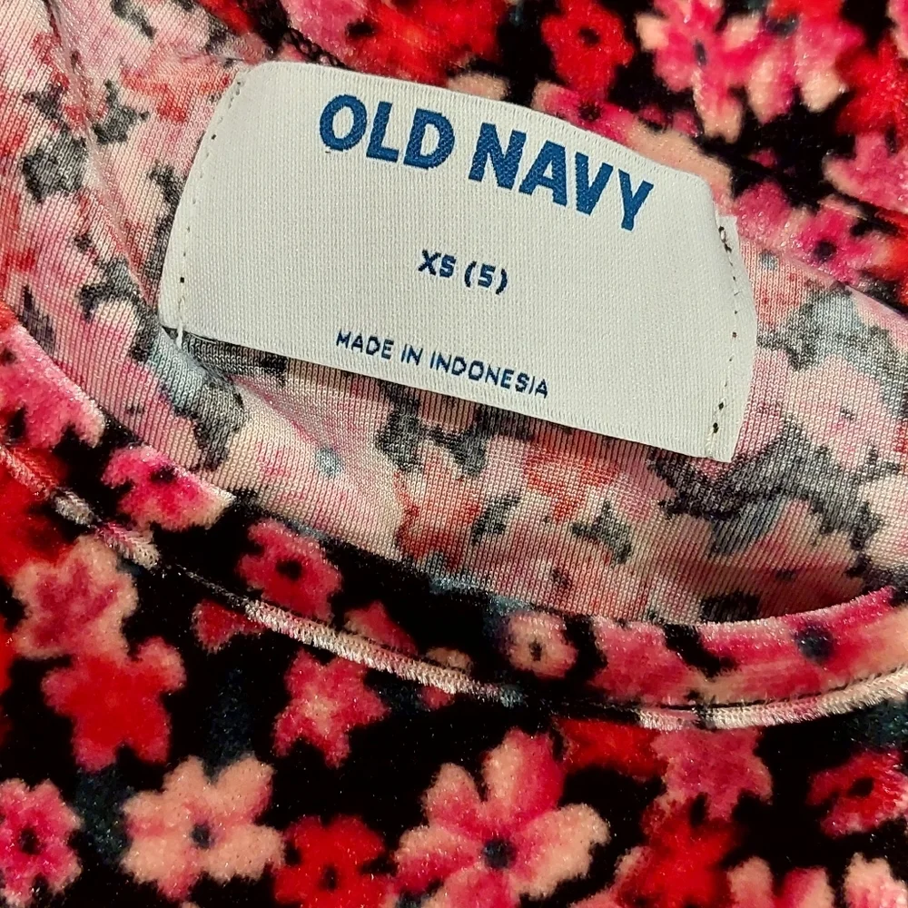 Old Navy Girl's Size XS 5 Puff Sleeve Dress Velour Cozy Black Red Pink